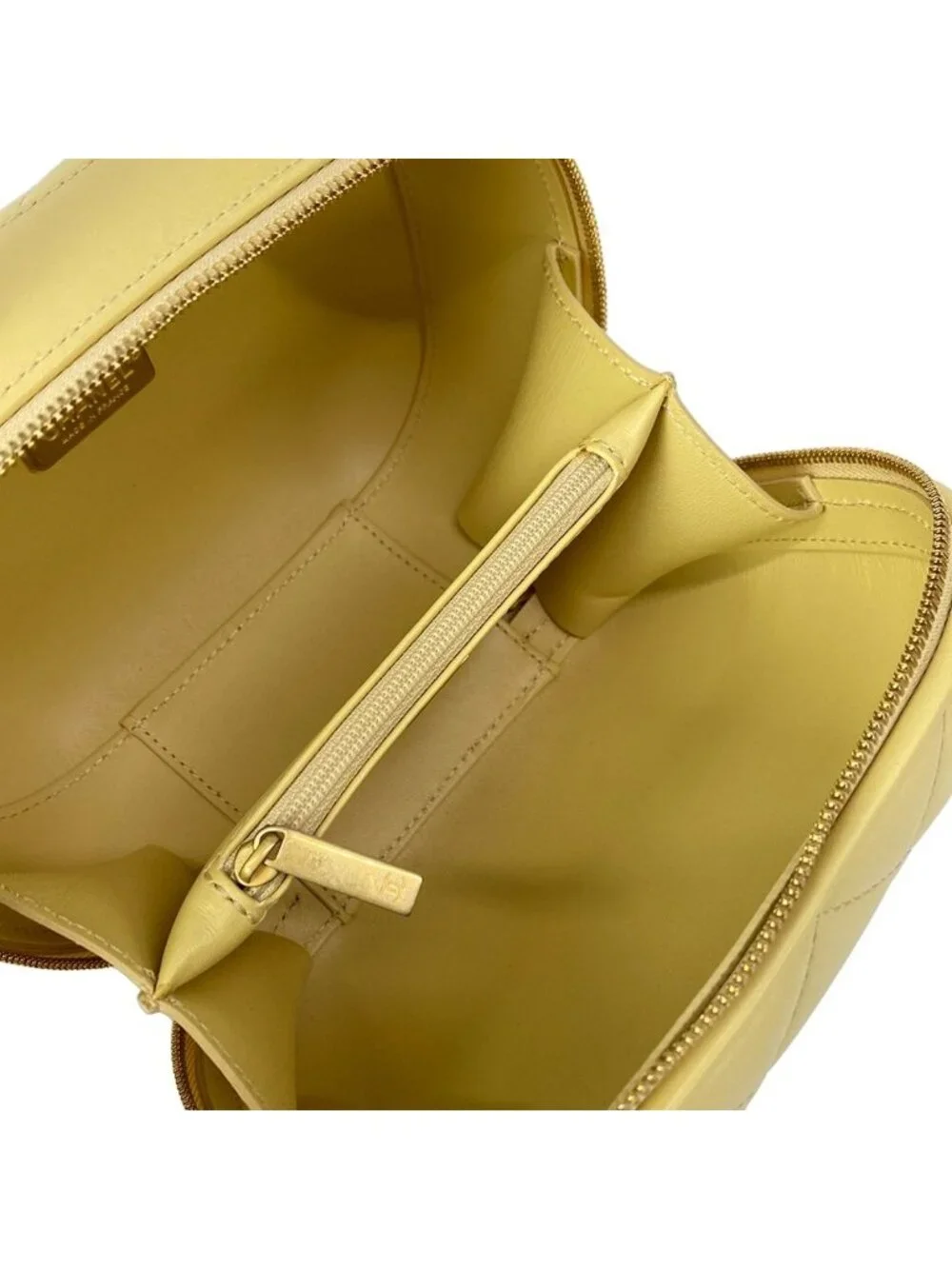 Chanel Shoulder Bag Quilted Light Yellow Lambskin